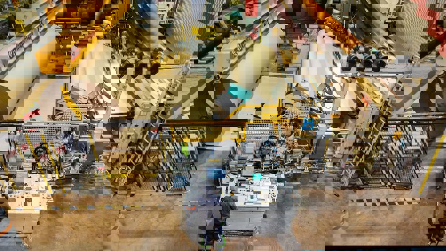 produktion av pappersrullar i väjafabriken